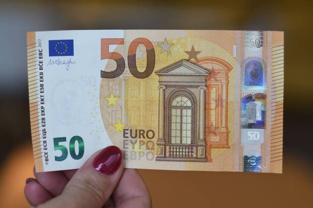 Introduction of the new 50 euro note in the euro area