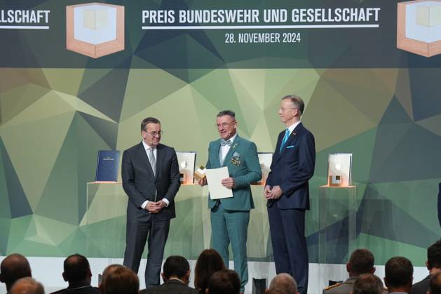 Berlin, Verleihung des Preises Bundeswehr und Gesellschaft