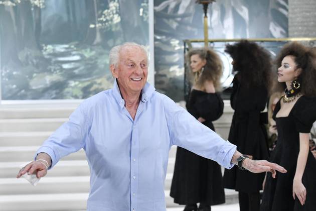 Fashion designer Paul Costelloe dies