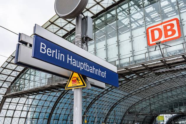 Operations at Berlin Central Station will be restricted for weeks, archive images
