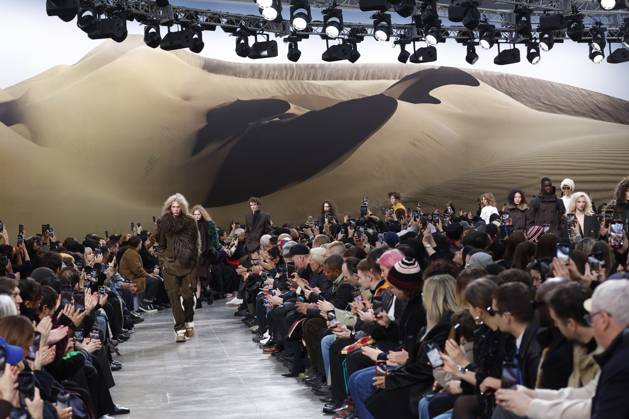 Paris Fashion Week, Sacai fashion show