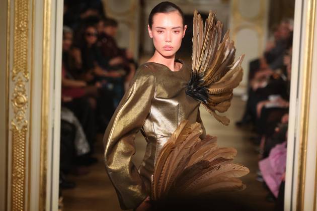 Paris Fashion Week, Lena Erziak fashion show