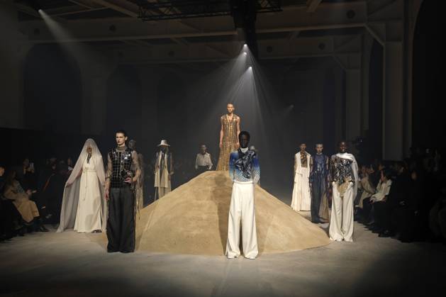 Paris Fashion Week, Yuima Nakazato fashion show