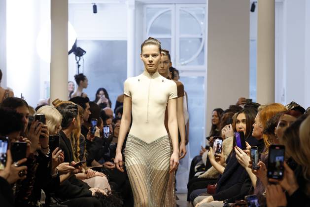 Paris Fashion Week, Peet Dullaert fashion show