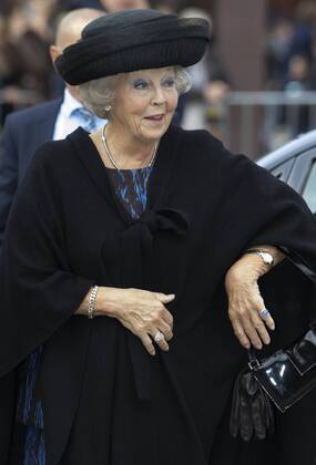 Princess Beatrix at the opening of development aid office Simavi in Amsterdam