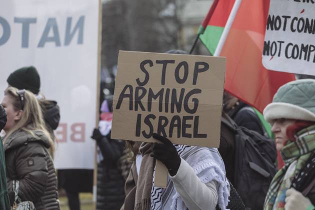 German government stops arms exports to Israel, archive images