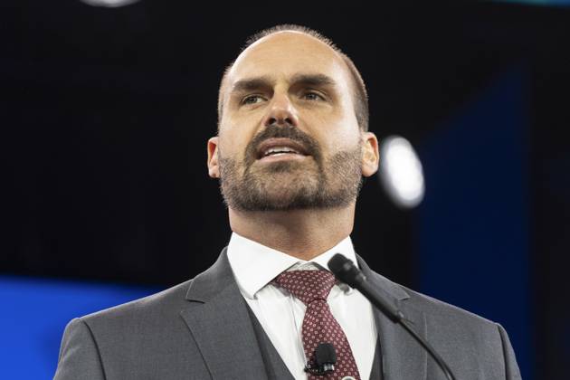 Brazil: Eduardo Bolsonaro sentenced to prison for lobbying against his own country; archive footage