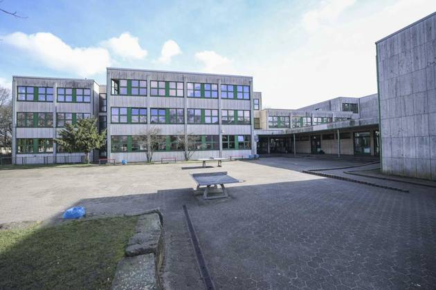 Erle comprehensive school in Gelsenkirchen - pupil stole 10,000 euros from Abi cash box - Archive