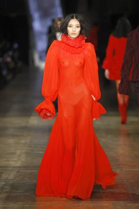 Paris Fashion Week, McQueen fashion show