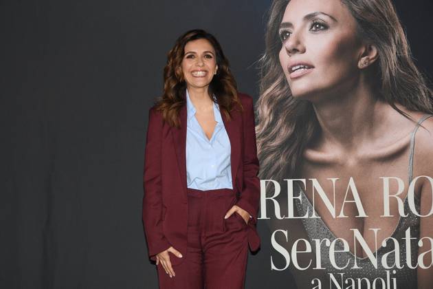 Serenade premiere in Rome