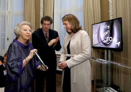 Princess Beatrix visits opening of exhibition at Museum Beelden aan Zee