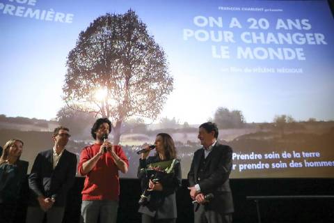 Premiere 20ans pour changer le moons