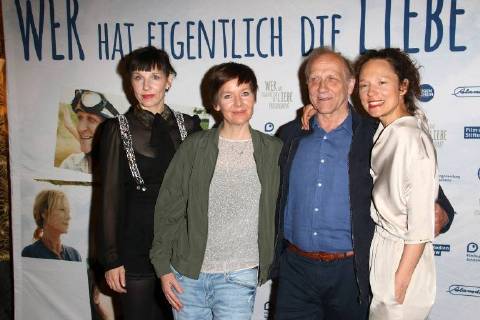 Film premiere Who invented love?