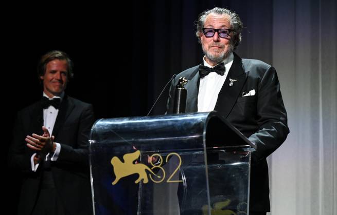 Filmfestspiele in Venedig, Cartier Glory To The Filmmaker Award für Julian Schnabel