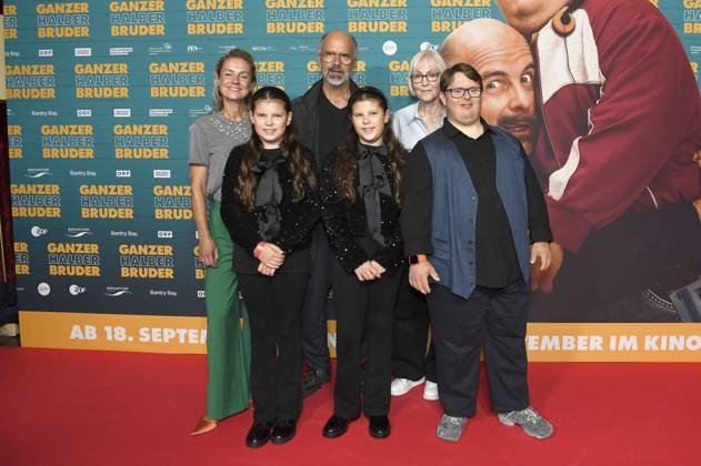 Premiere of the cinema film Whole Half Brother in Hanover