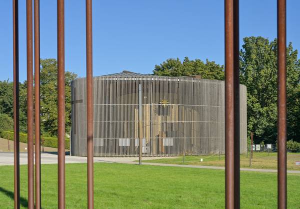 Travel, Museums, Germany, Berlin Wall Memorial on Bernauer StraßeBerlin Wall Memorial on Bernauer StraßeBerlin Wall Memorial on Bernauer Straße