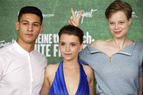 My devilishly good friend Premiere