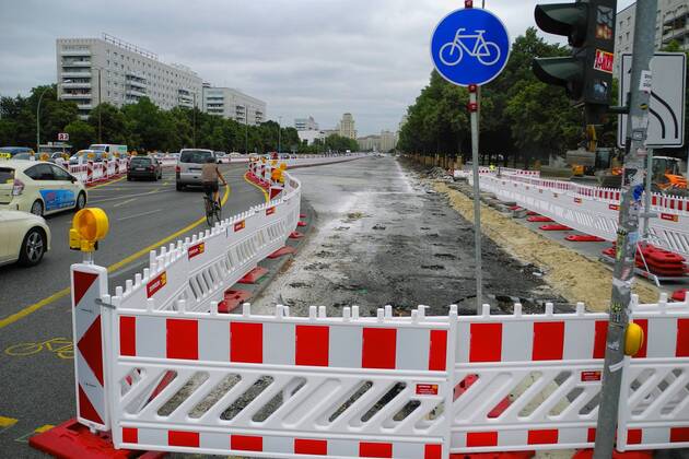 Berlin, Even more parking spaces are to be omitted on Karl-Marx-Allee after conversion