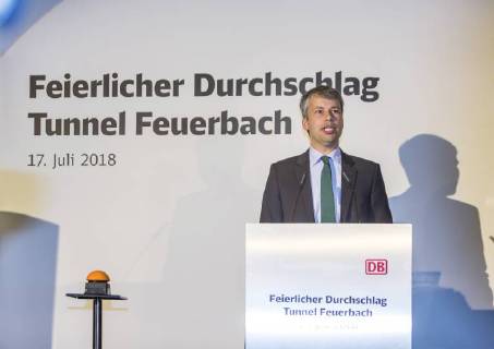 Verkehrsminister Steffen Bilger erwartet von der Bahn spürbare Verbesserung - Archivbilder