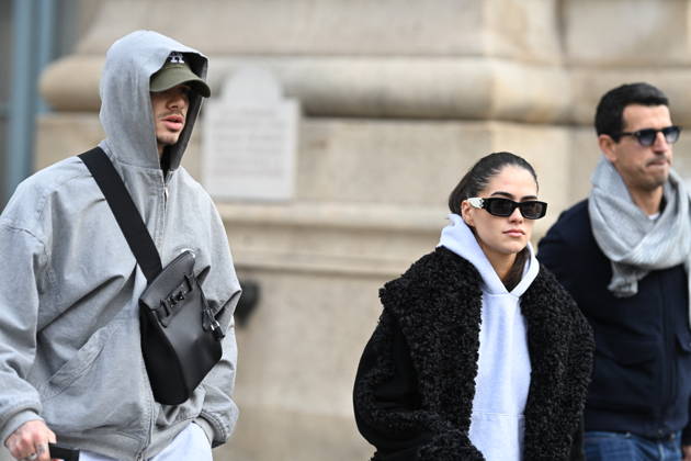 Romeo Beckham und Kim Turnbull unterwegs in Paris
