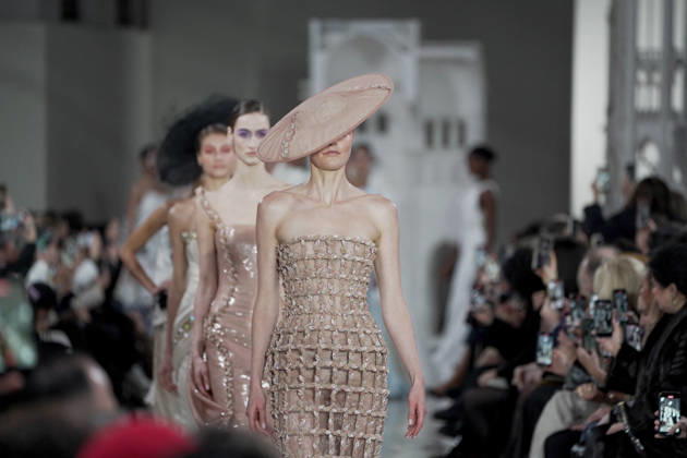 Paris Fashion Week, Georges Chakra fashion show