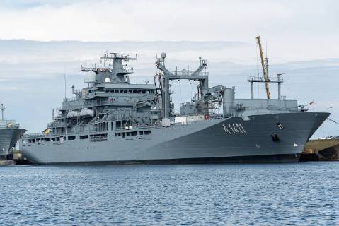 Outbreak of infection forces navy ship Berlin to stopover in Bermuda - Stock photos