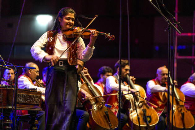 Music, One Hundred Roma Violins - Budapest Roma Symphony Orchestra plays in Sarajevo