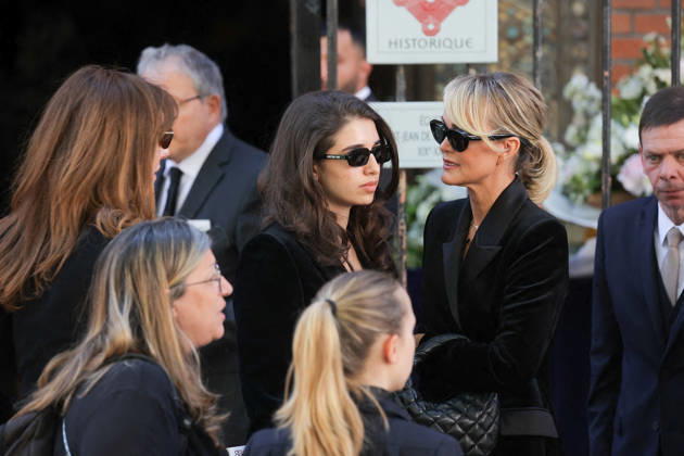 Celebrity, Nadia Fares Beerdigung in Paris