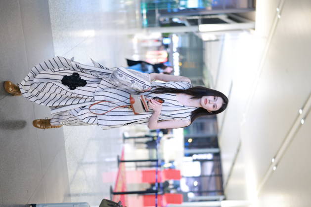 Celebrity, Sui He am Flughafen Shanghai