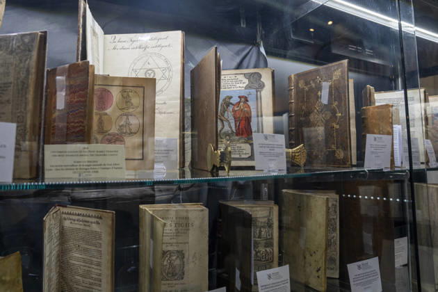 Arts, New York International Antiquarian Book Fair