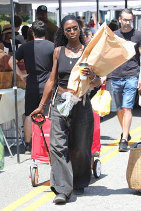 Celebrity, Prominente auf dem Bauernmarkt in Los Angeles