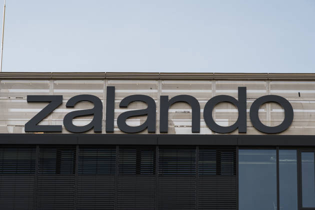 Zalando appears to be planning further job cuts at its Berlin headquarters; archive photos