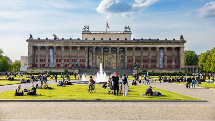 Berlin’s Museum Island: The Altes Museum is in need of renovation, archive footage