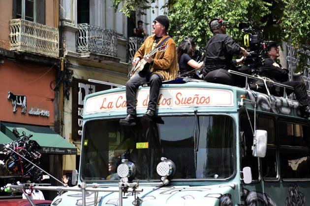 Musik, Dreharbeiten zum Musikvideo Street of Drams der Band U2 in Mexiko-Stadt