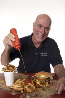 Five Guys CEO Jerry Murrell zahlt großen Bonus an Mitarbeiter nach Ansturm bei Rabatt-Aktion, Archiv