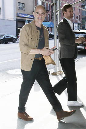 Celebrity, Michael Kelly as a guest on CBS Mornings in New York