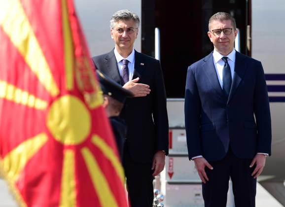Nordmazedonien, Hristijan Mickoski empfängt Andrej Plenkovic in Ohrid
