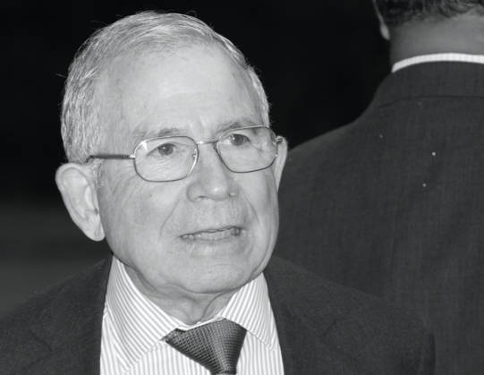 Donald Newhouse died