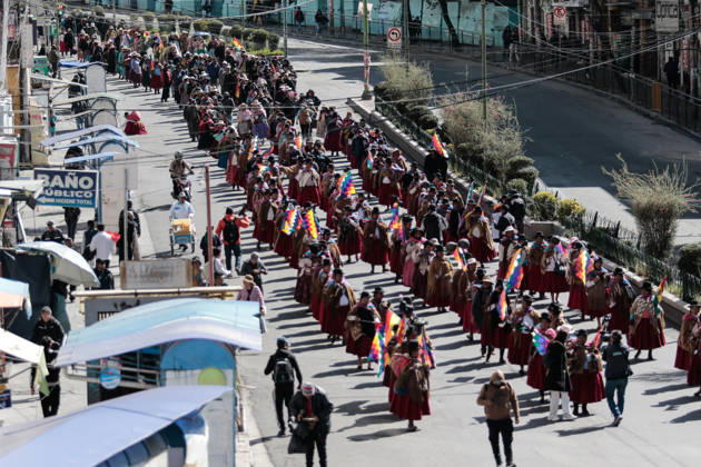 Bolivia, Aymara women demand resignation of President Rodrigo Paz in La Paz