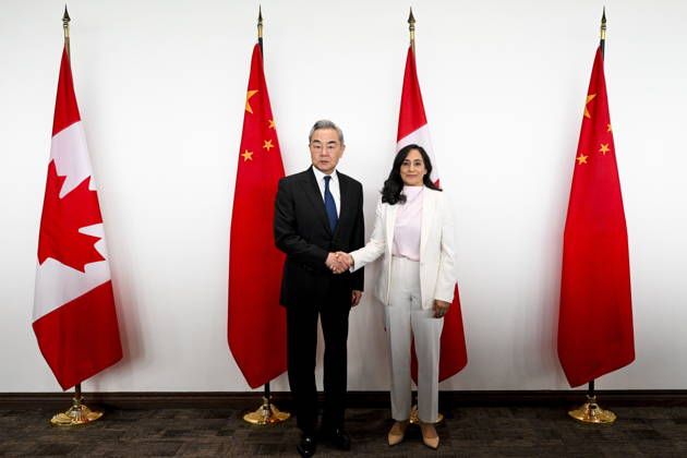 Kanada, Außenministerin Anita Anand trifft Chinas Außenminister Wang Yi in Ottawa