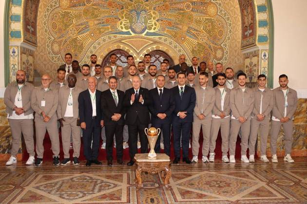 Algerien, Präsident Abdelmadjid Tebboune zeichnet Sportler aus in Algiers