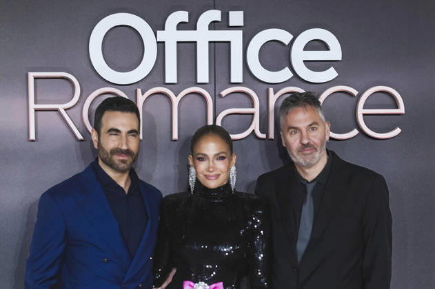 Film, Office Romance Premiere in London