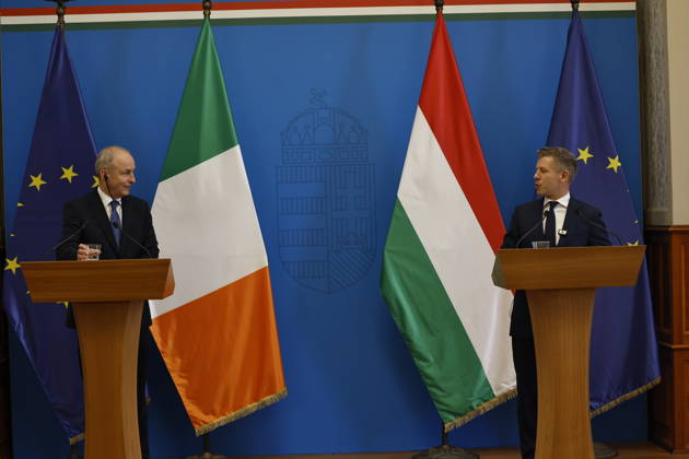 Budapest, Peter Magyar welcomes Micheal Martin