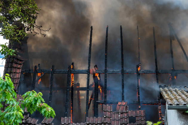 Hessen, Feuer in Landwirtschaftsbetrieb in Rüsselsheim