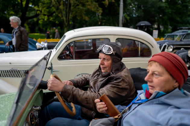 Tschechien, Oldtimer fahren bei 1000 Miles of Czechoslovakia von Prag nach Bratislava