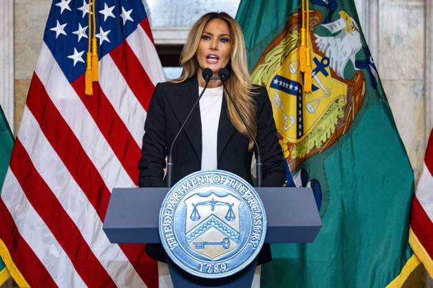 USA, Melania Trump spricht über Anlageformen und Konten für Pflegekinder in Washington