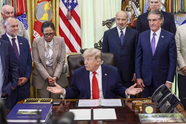 USA, Donald Trump unterzeichnet Proklamation zur kommerziellen Fischerei in Washington