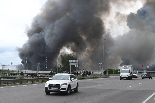 War in Ukraine, Russia, Ukrainian attack on an oil refinery in Moscow
