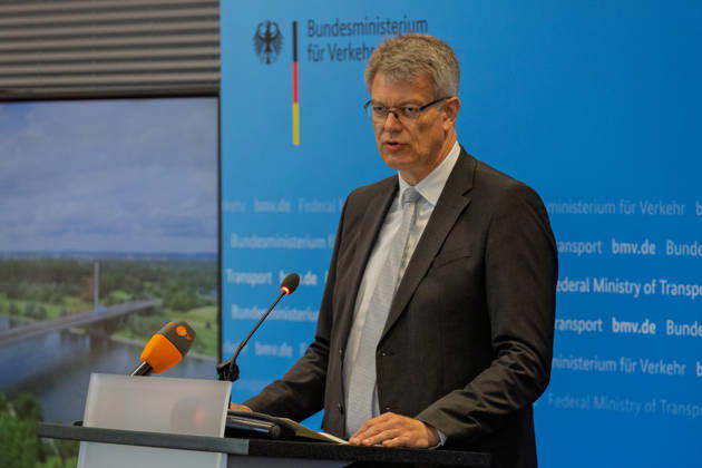 North Rhine-Westphalia, Patrick Schnieder, Press conference on the status of the Nordbrücke in Bonn