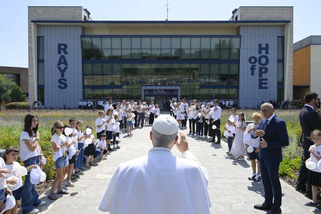 Italy: Pope Leo XIV arrives in Pavia on a pastoral visit